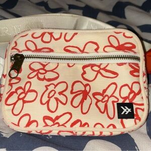 THREADS FANNY PACK